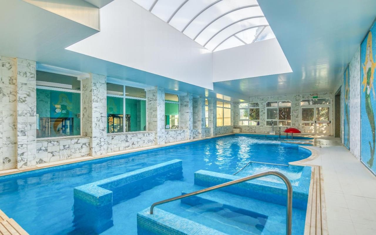 hotel_img