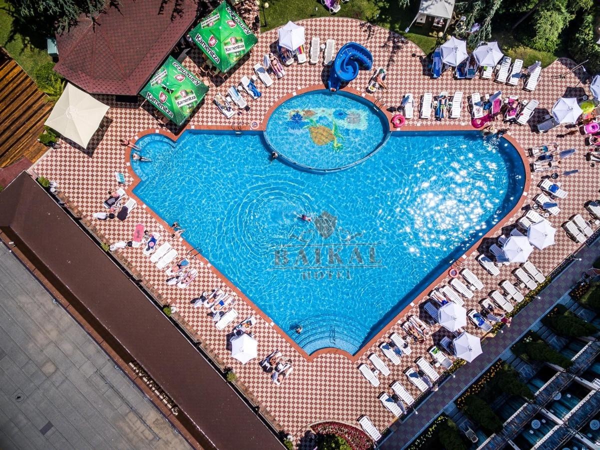 hotel_img