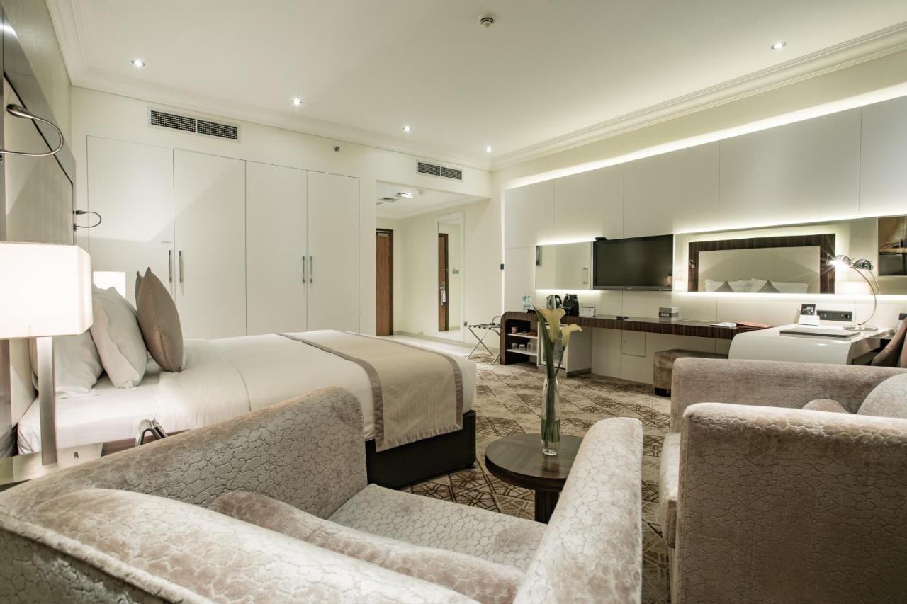 hotel_img