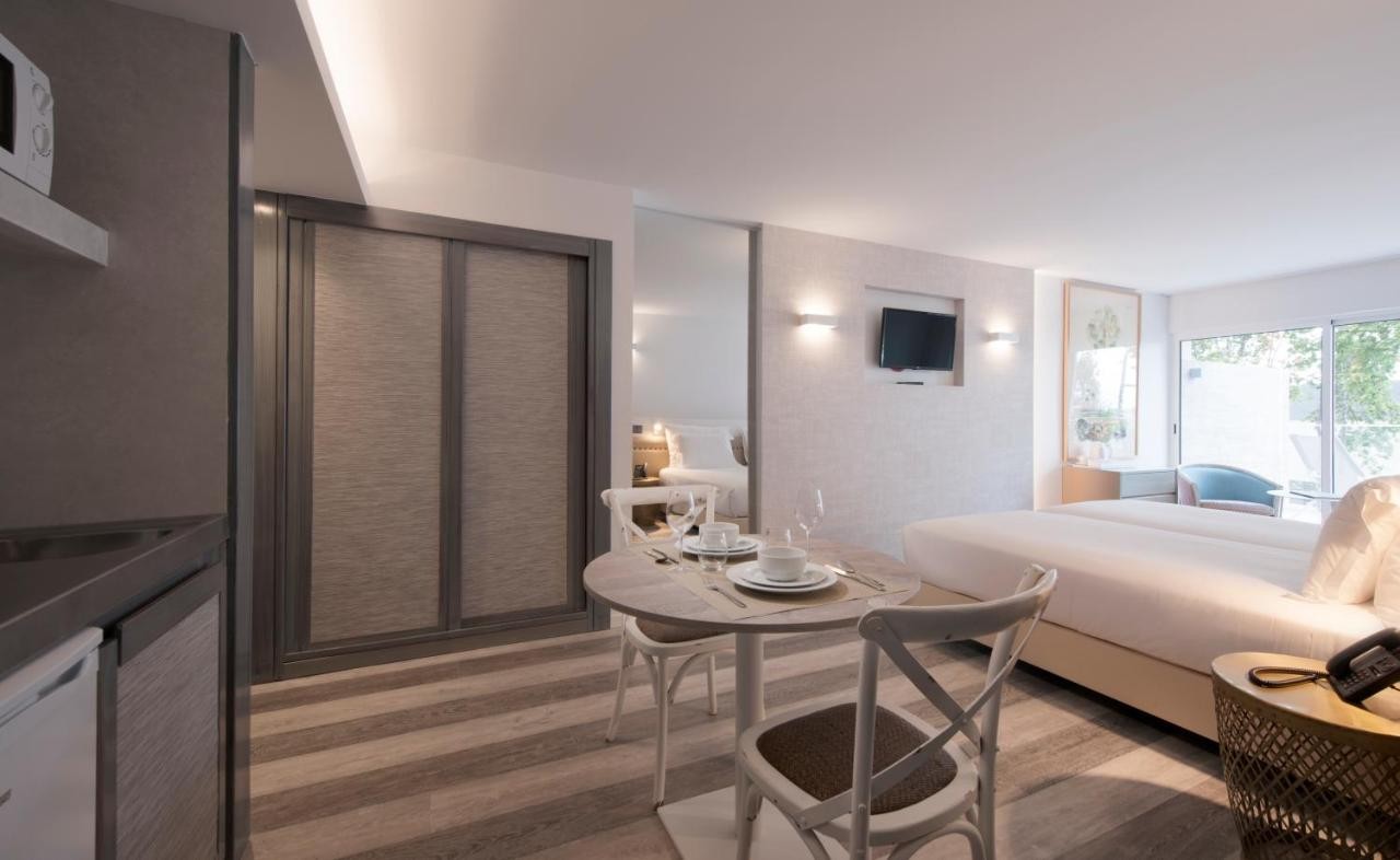 hotel_img