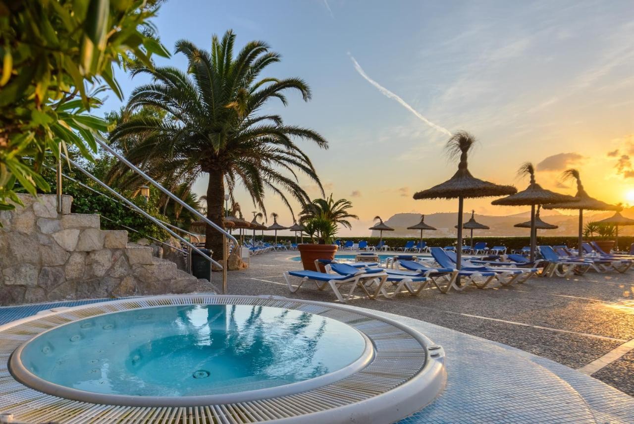 hotel_img