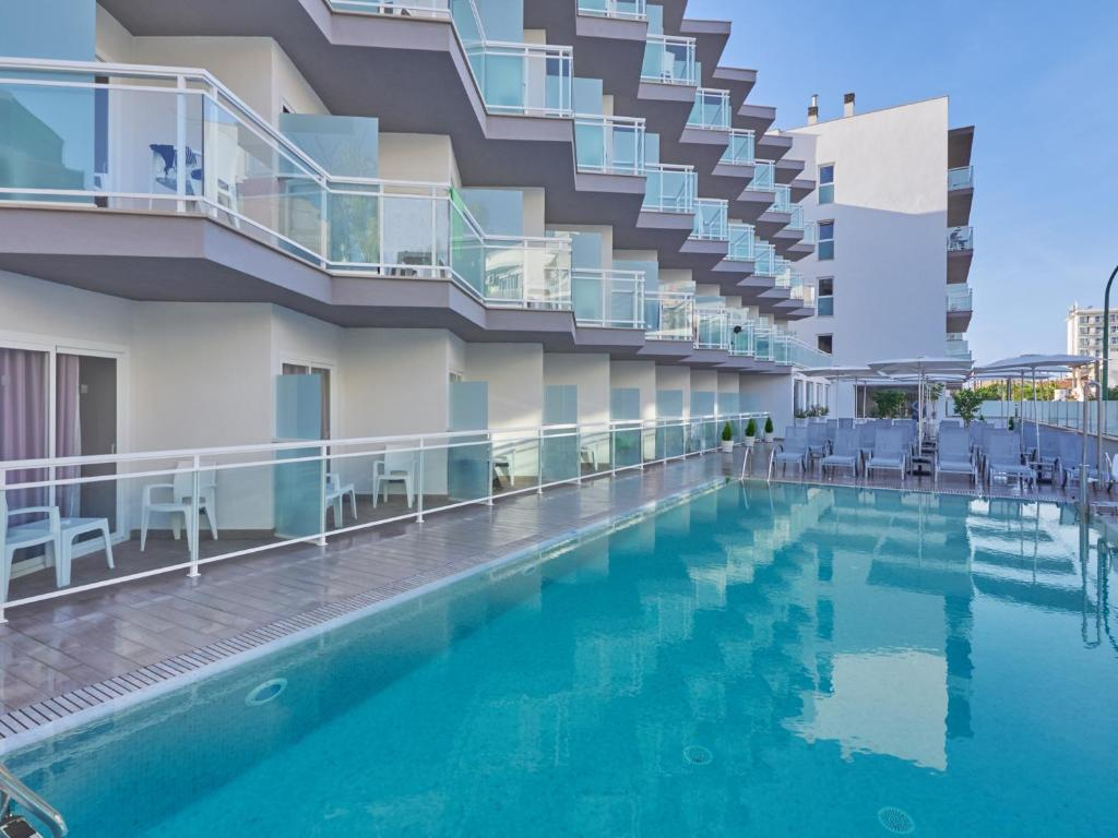 hotel_img