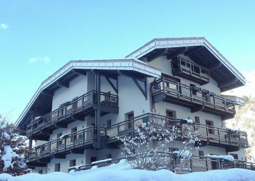hotel_img