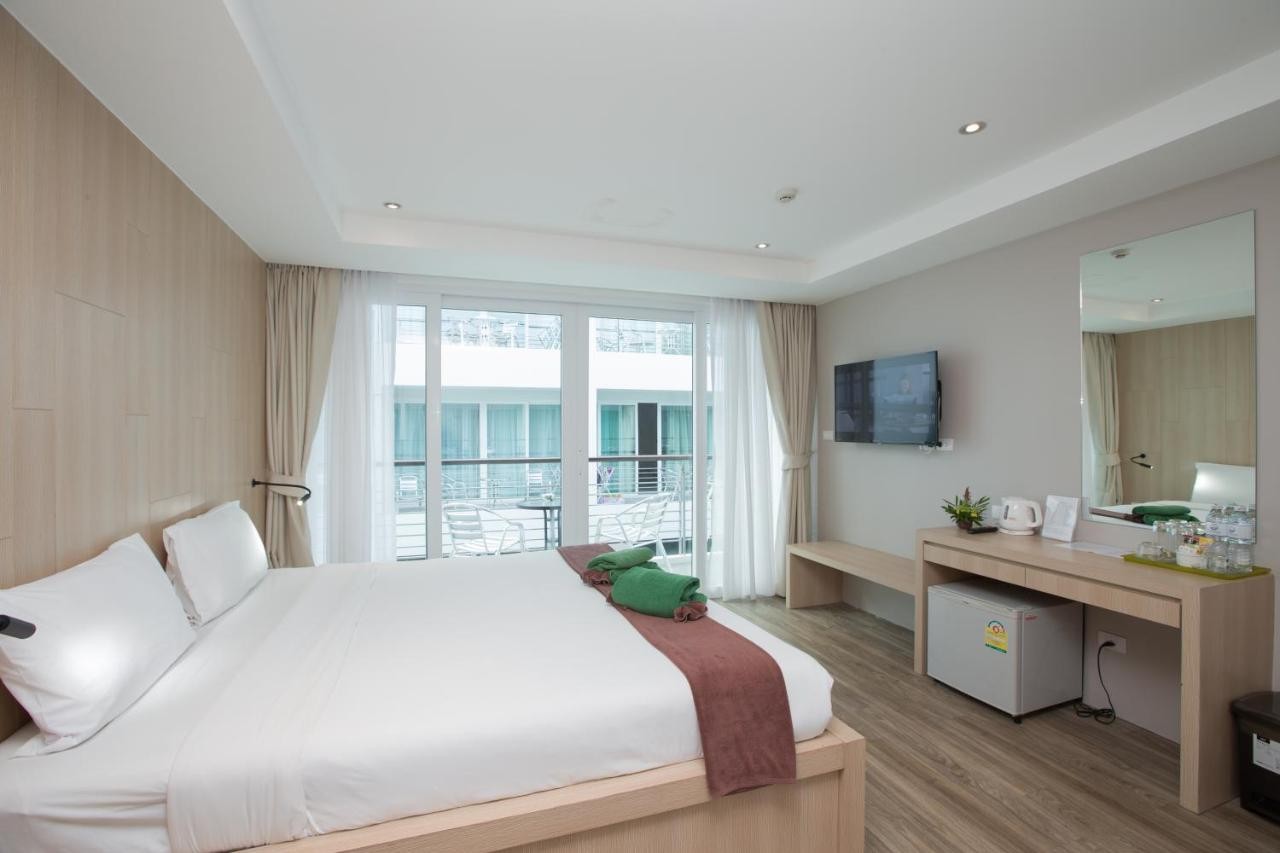 hotel_img