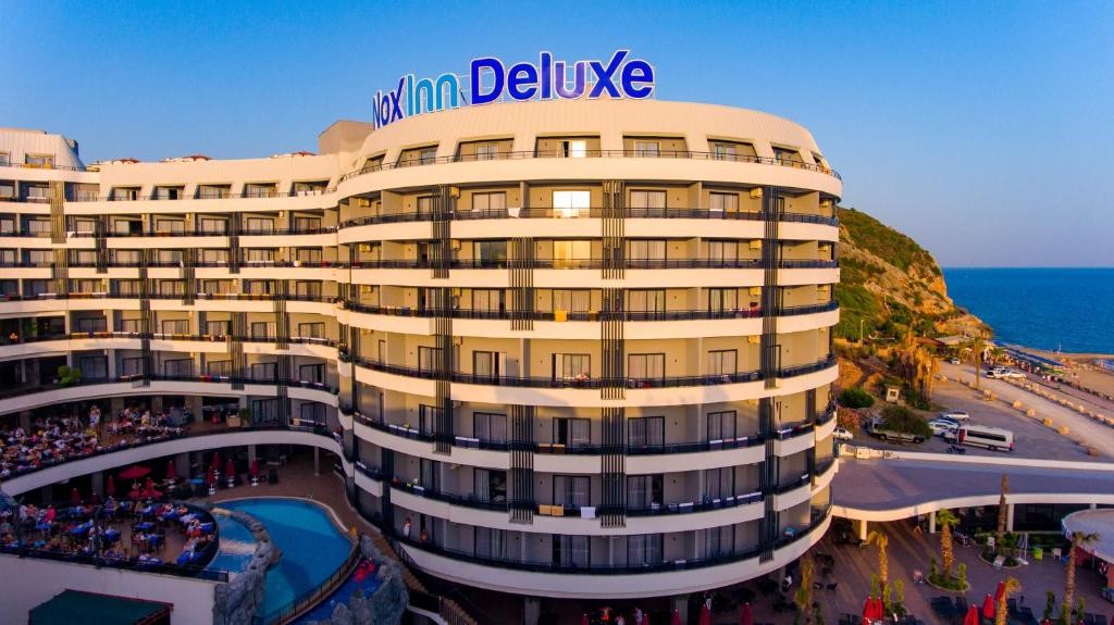 hotel_img