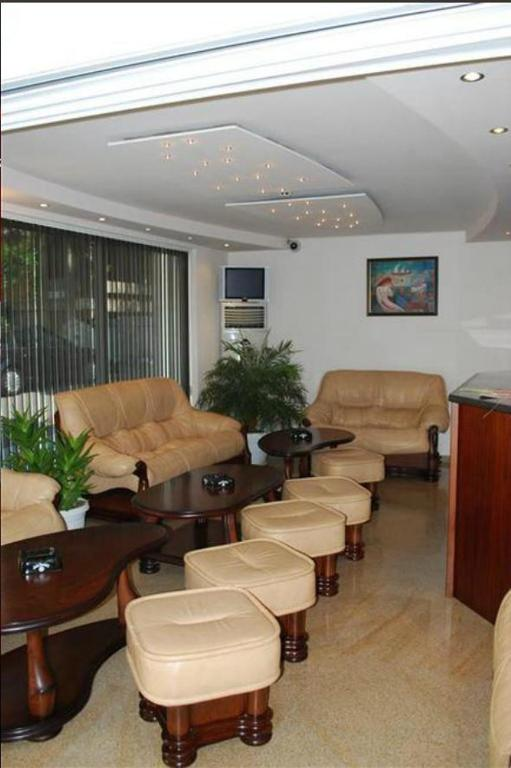 hotel_img