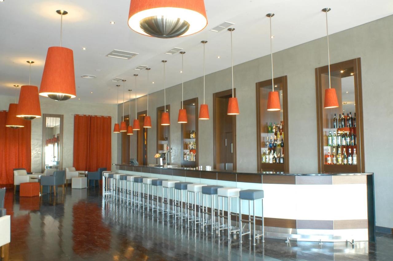 hotel_img