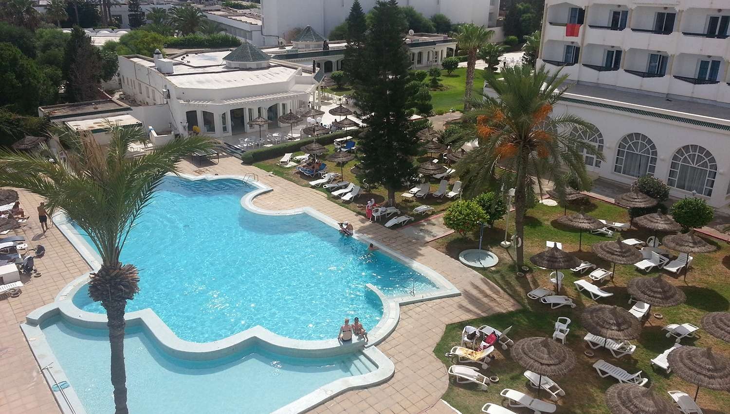 hotel_img