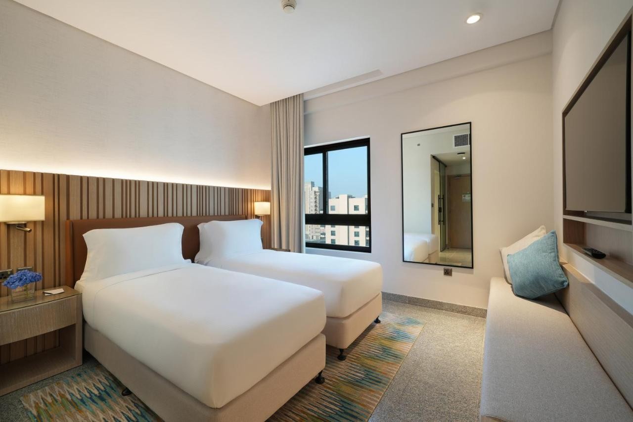 hotel_img