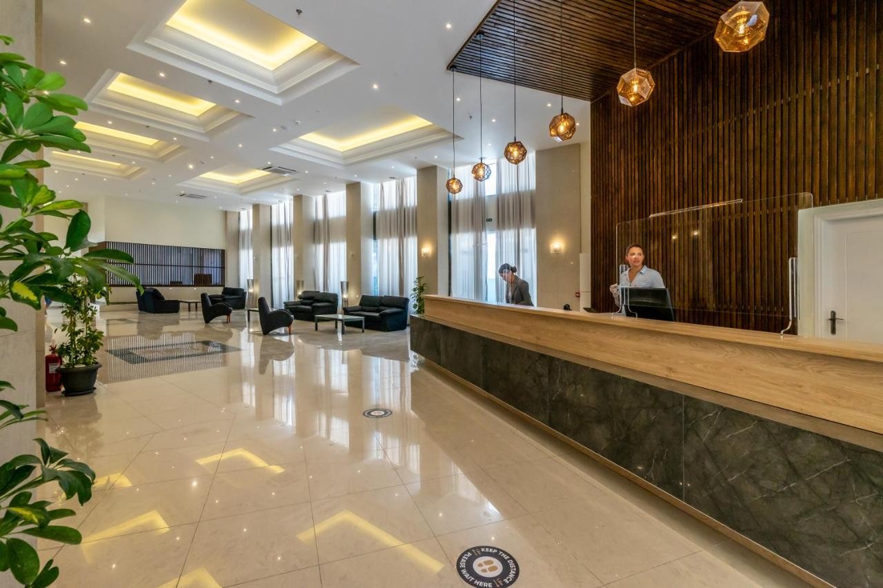 hotel_img