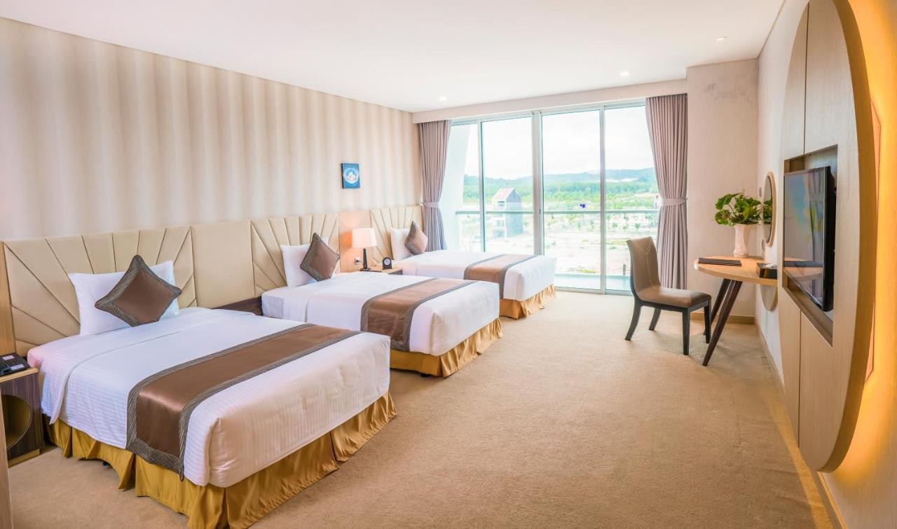 hotel_img