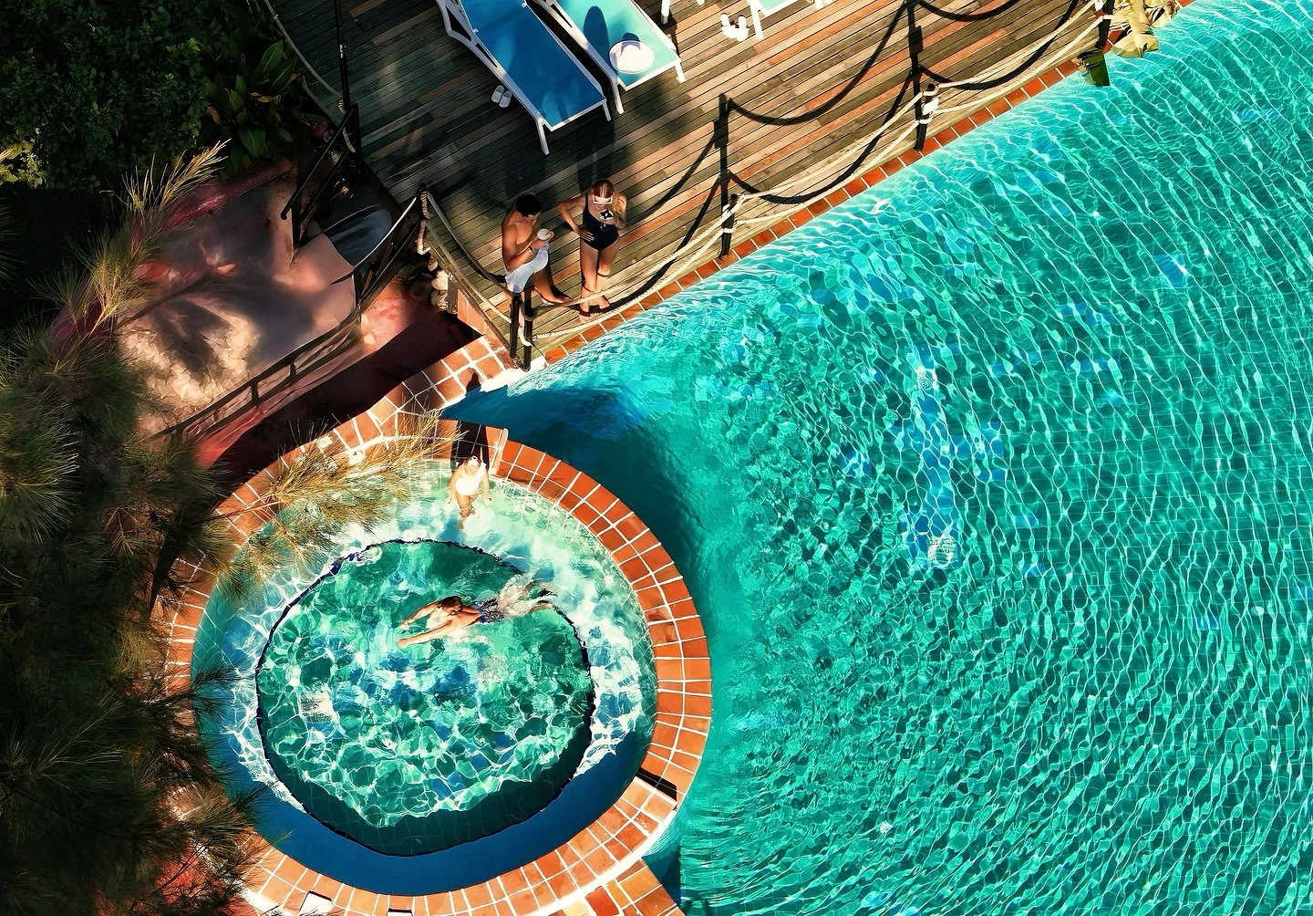 hotel_img