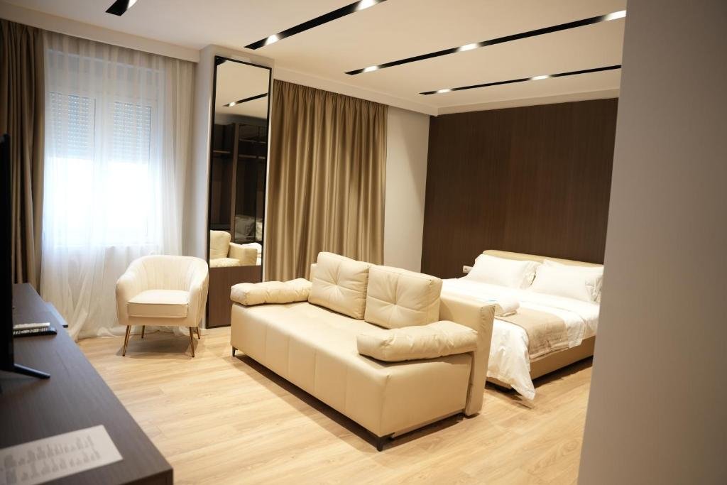 hotel_img