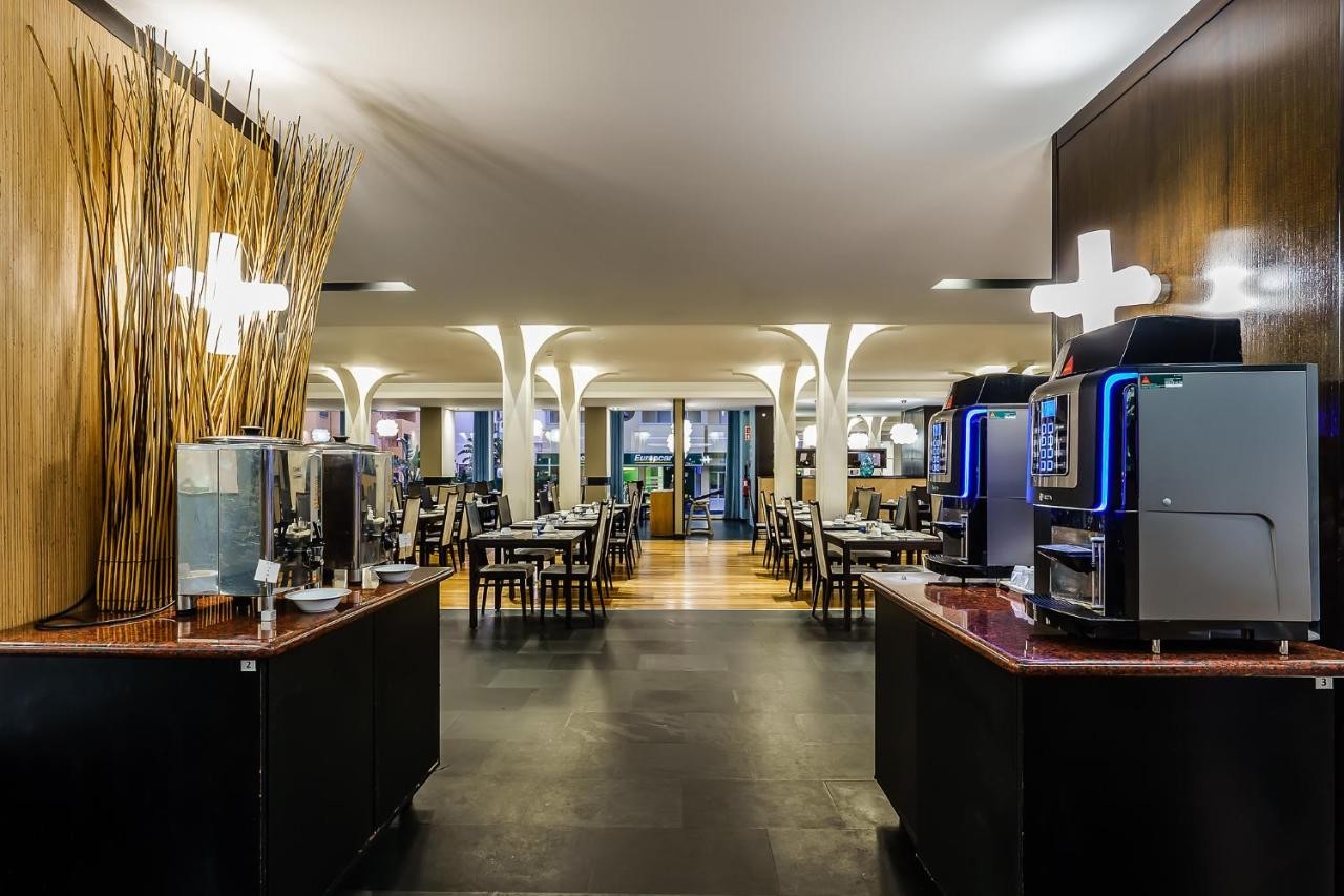 hotel_img