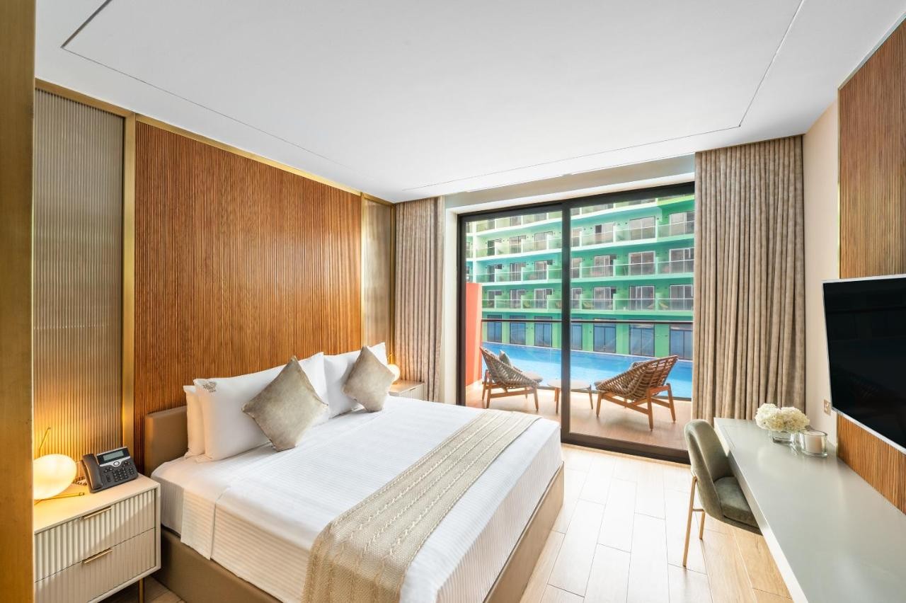 hotel_img