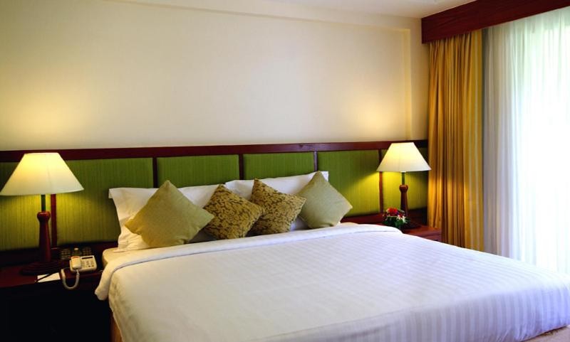 hotel_img