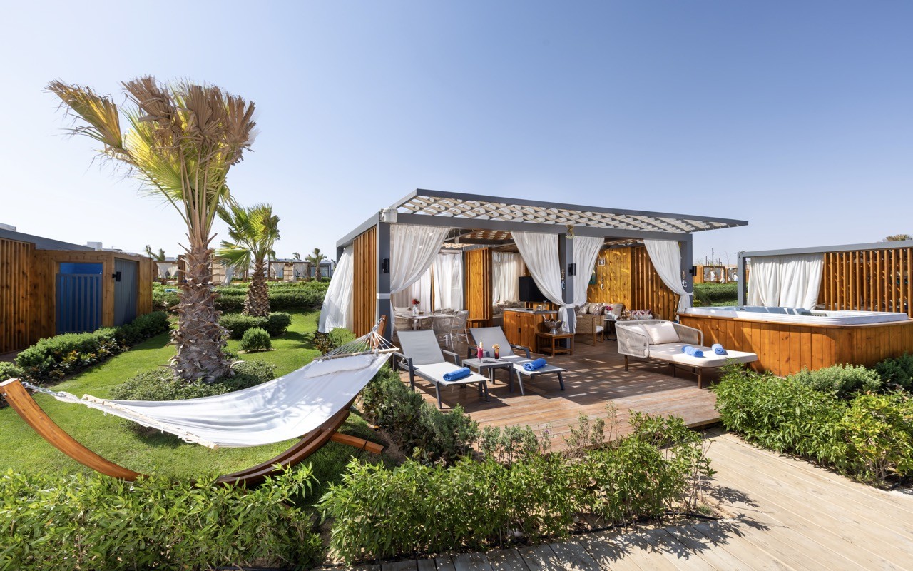 hotel_img