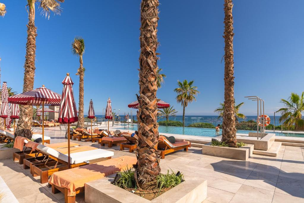 hotel_img
