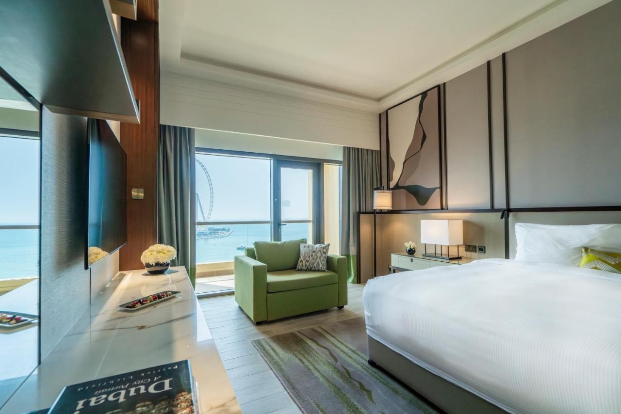 hotel_img
