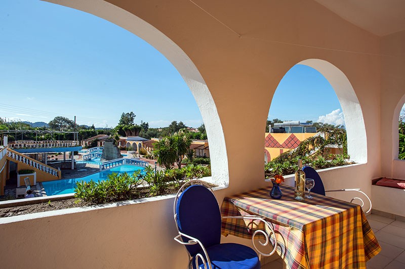 hotel_img