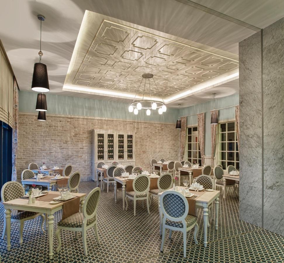 hotel_img