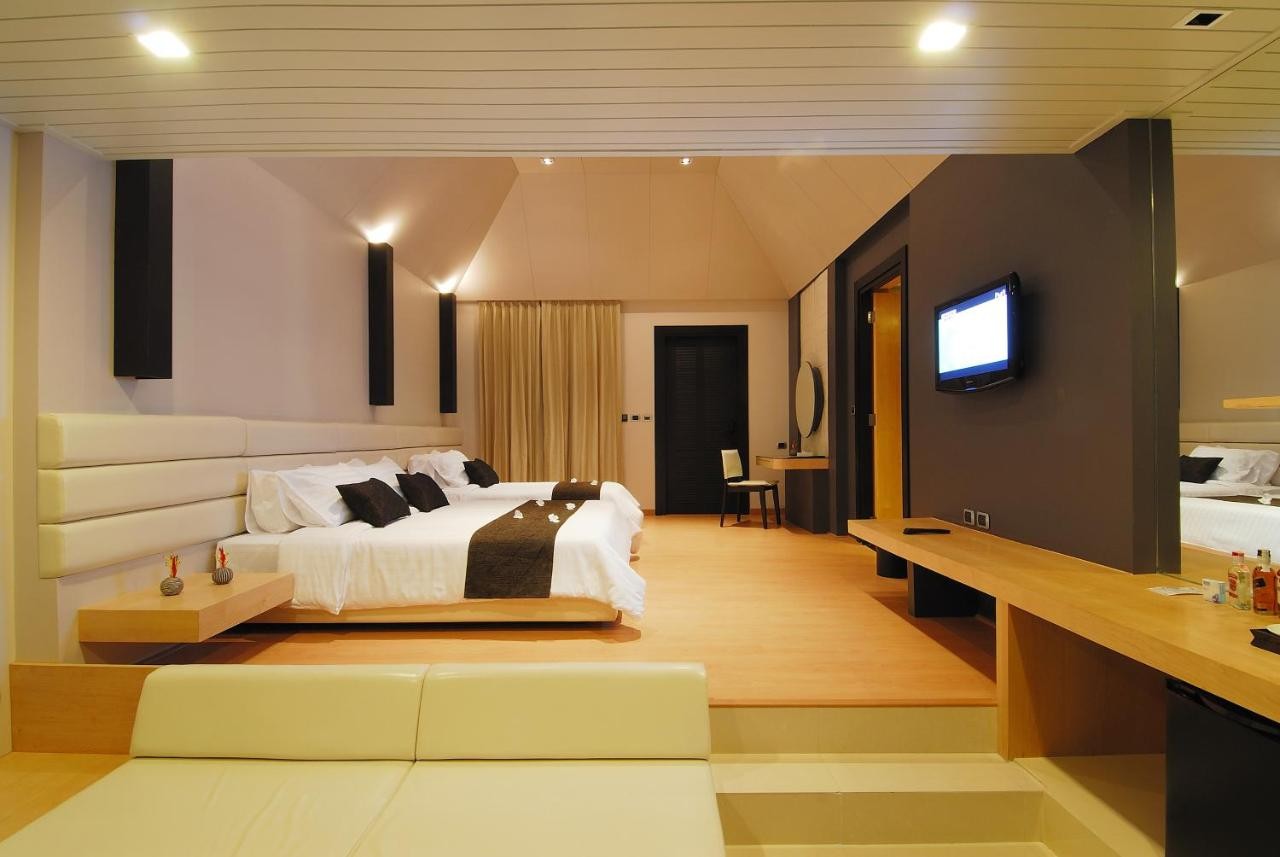 hotel_img