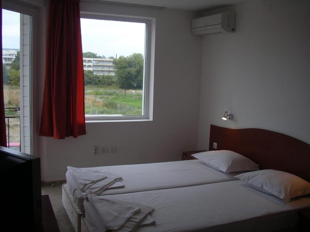 hotel_img