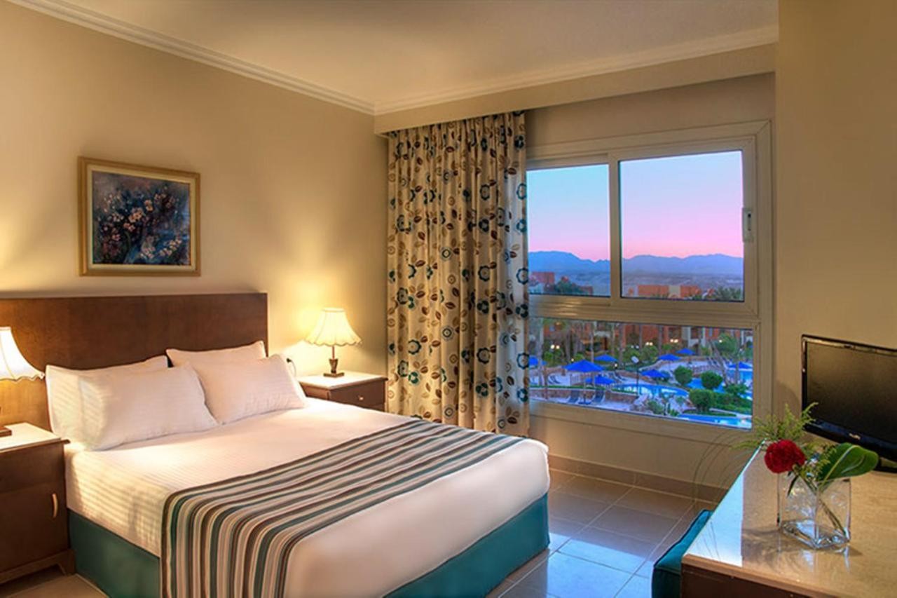 hotel_img