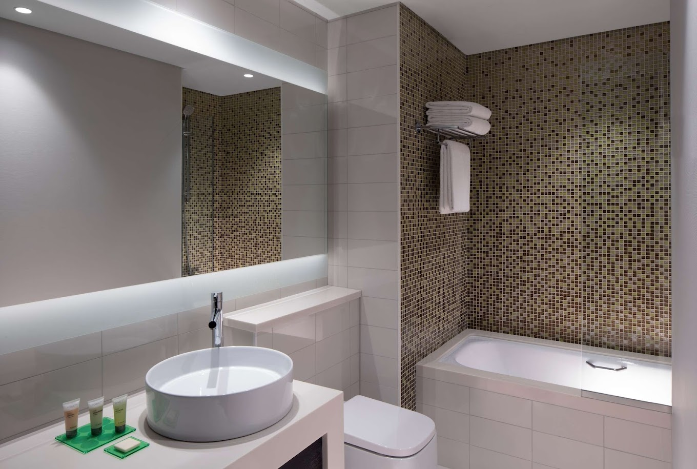 hotel_img