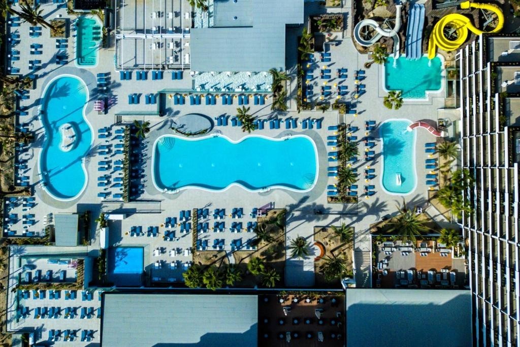 hotel_img