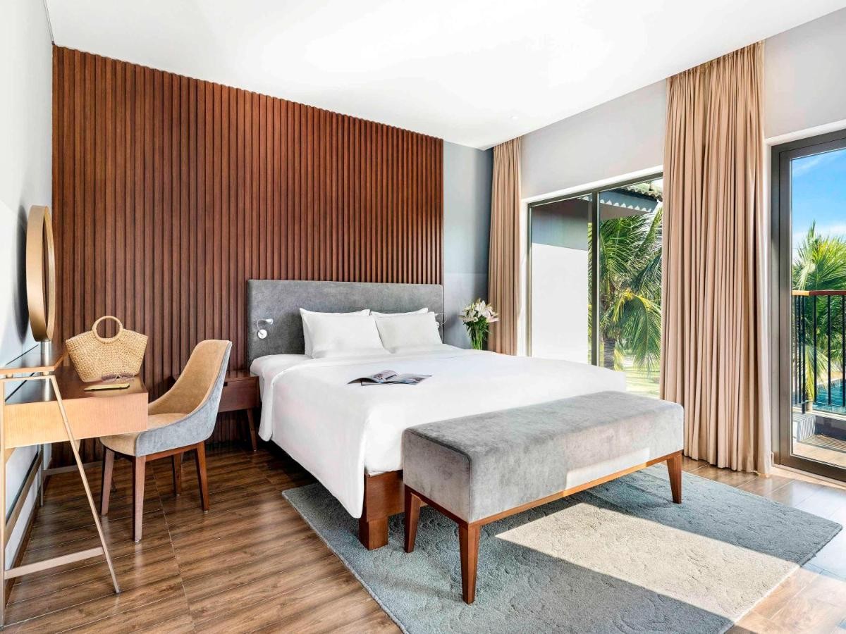 hotel_img