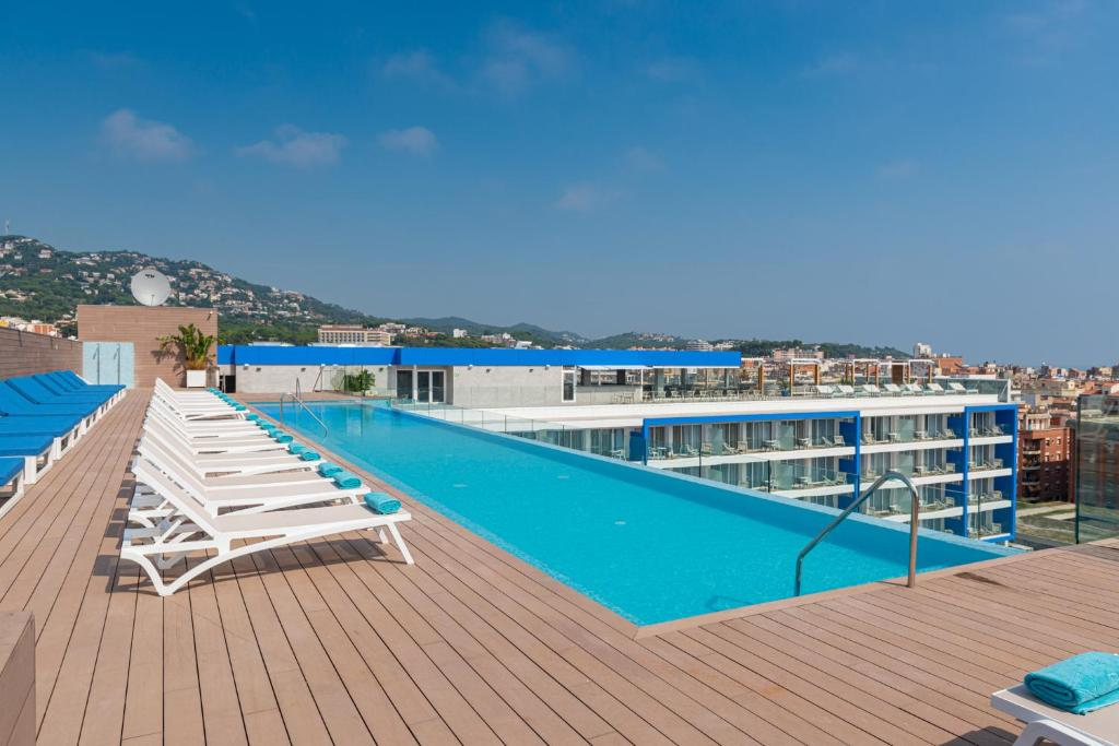 hotel_img