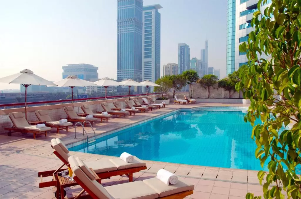 hotel_img