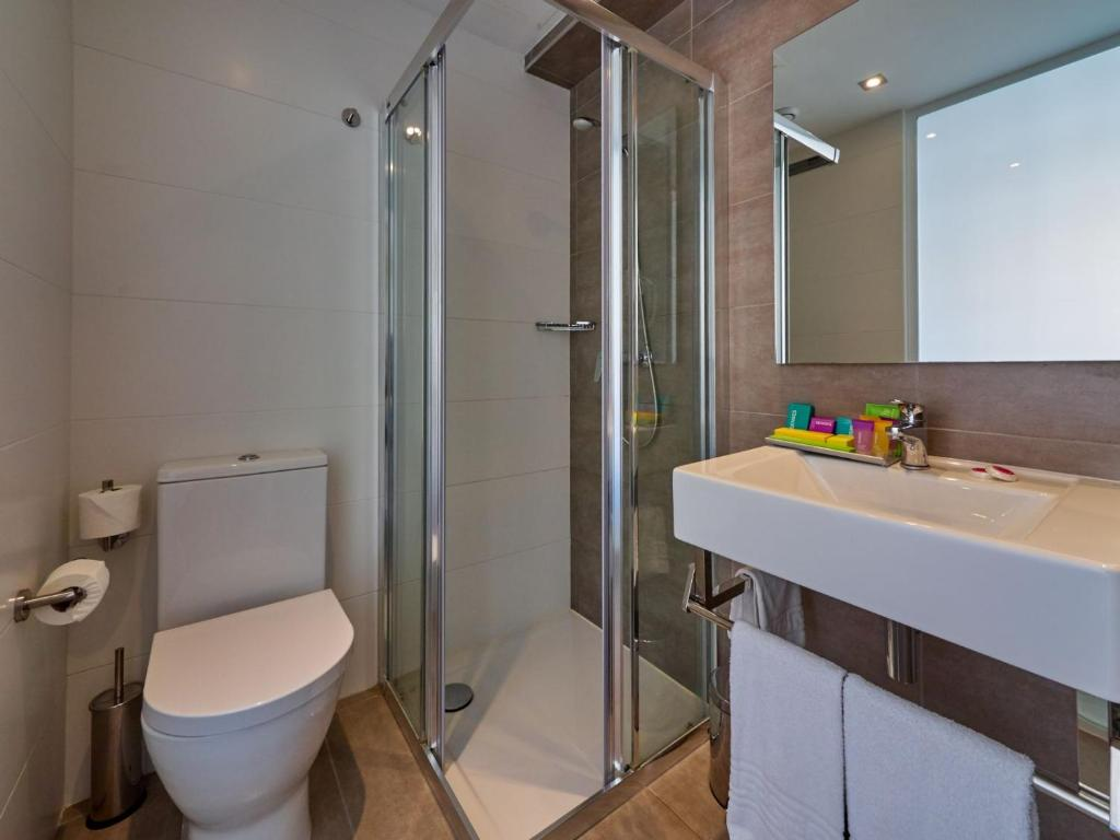 hotel_img