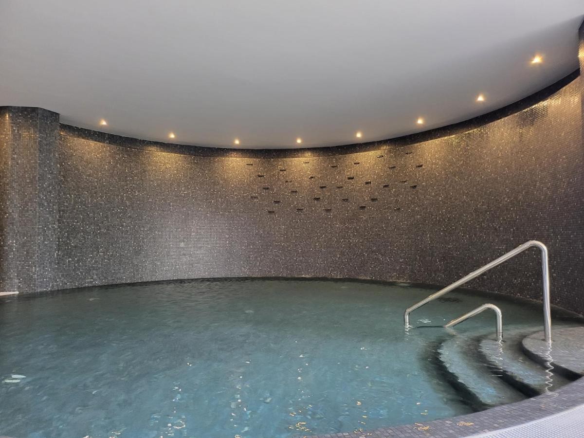 hotel_img