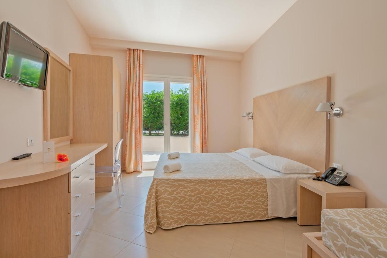 hotel_img