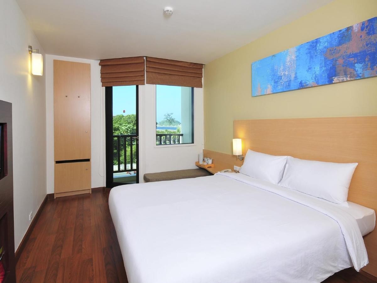 hotel_img