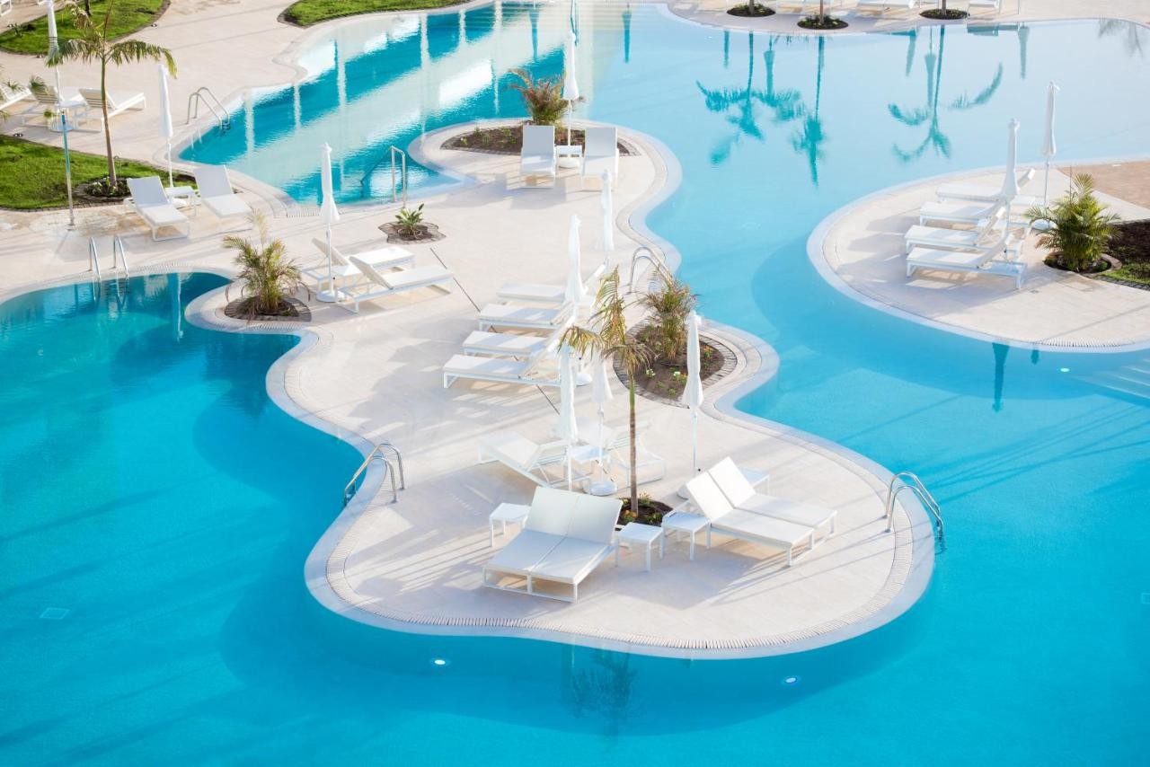 hotel_img