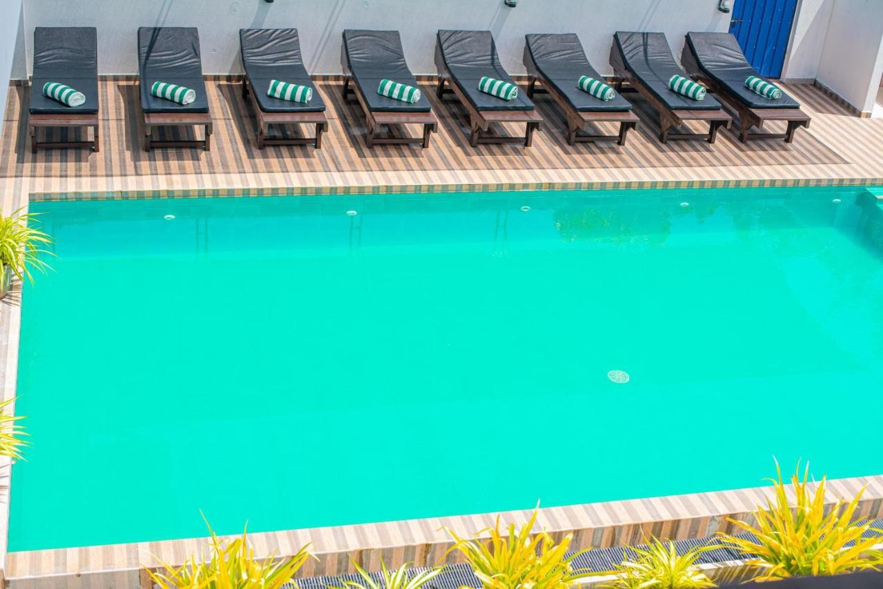 hotel_img