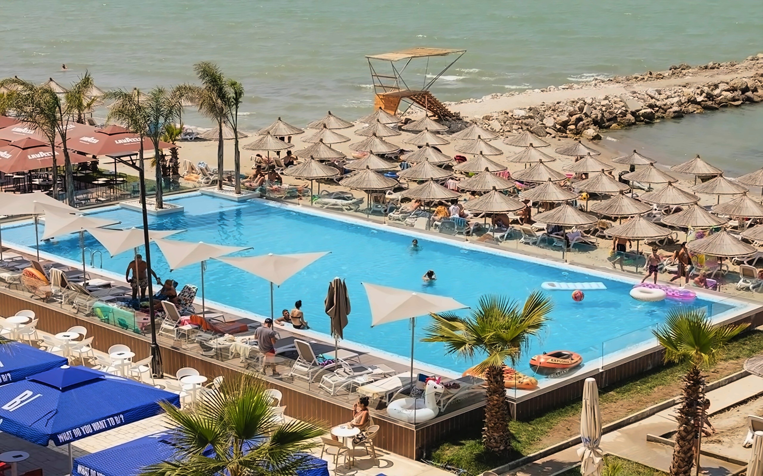 hotel_img