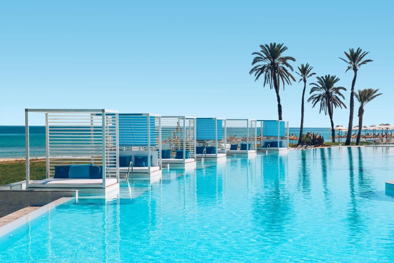 hotel_img