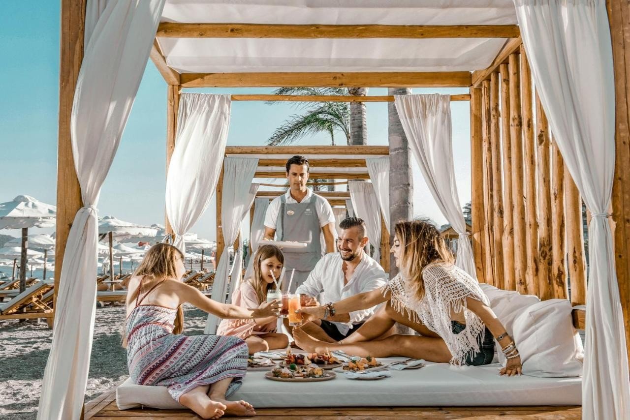                                     JAZ hotelliketi eripakkumised
                                  