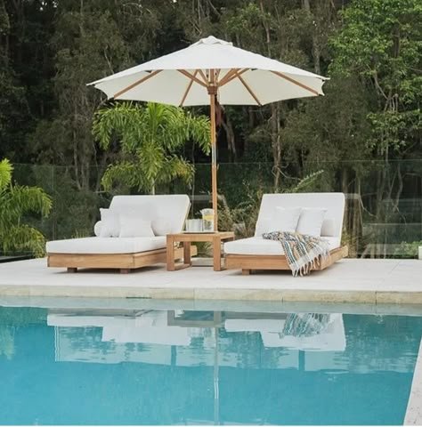                                     У тебя 3–4 ребёнка? Тогда эти пакеты — лучший выбор, ведь в них предусмотрены удобные семейные номера
                                  